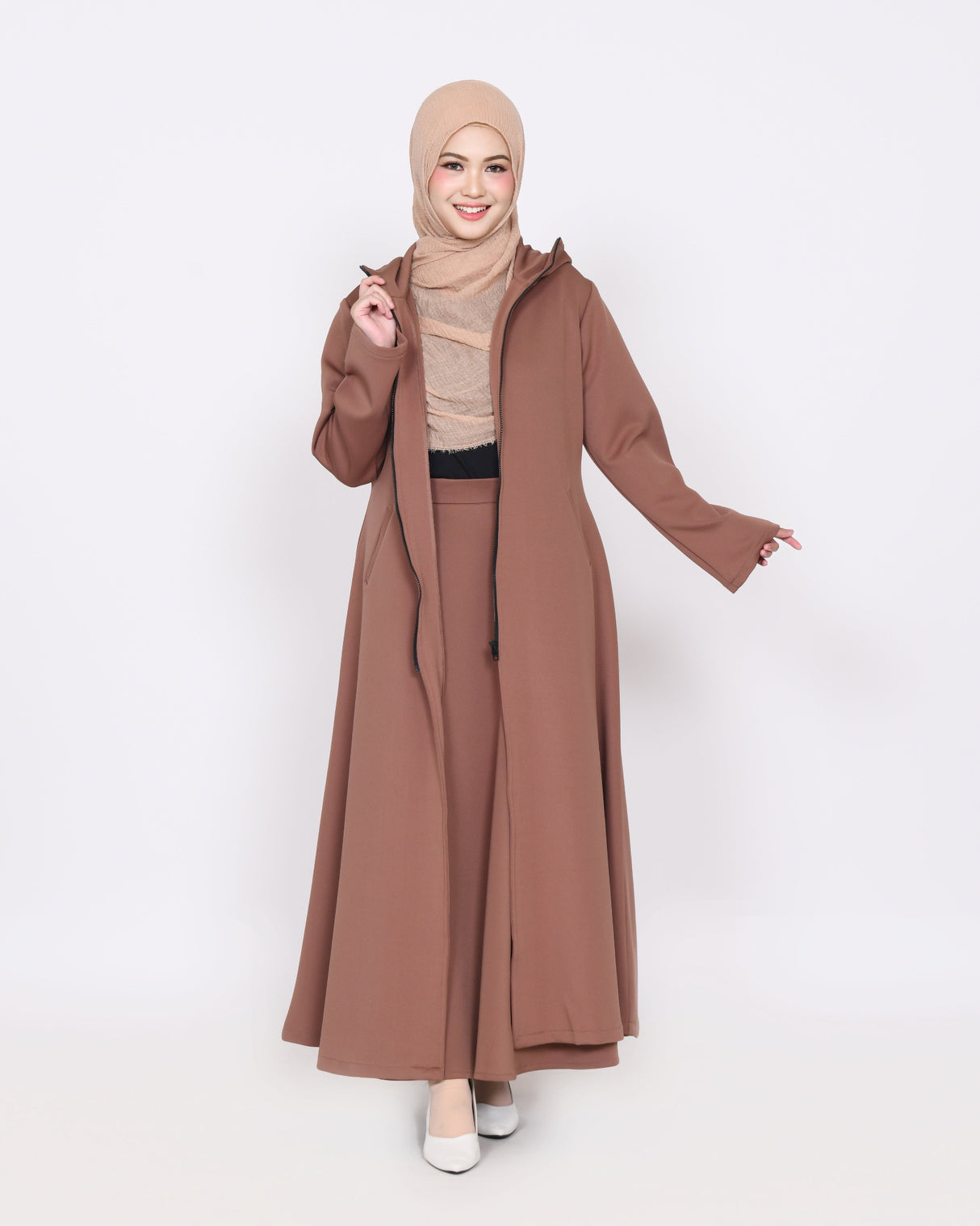 Outer Dames | Avelina