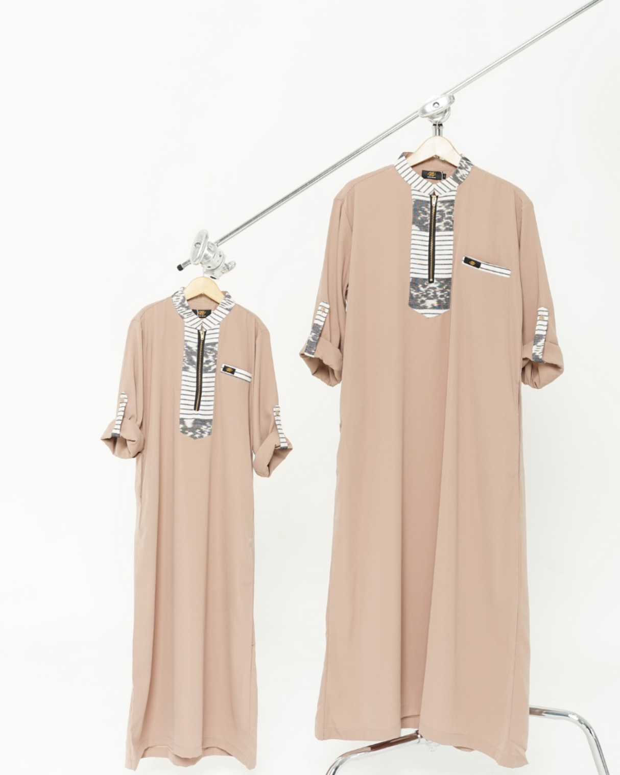 Qomees Jongen | Seraya