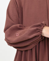 AbayaHanah brown detail mouwen hijabheela