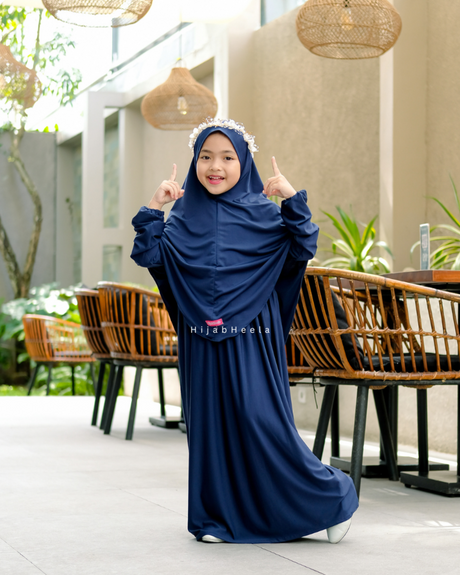 AbayaSherly Navy Voorkant HijabHeela