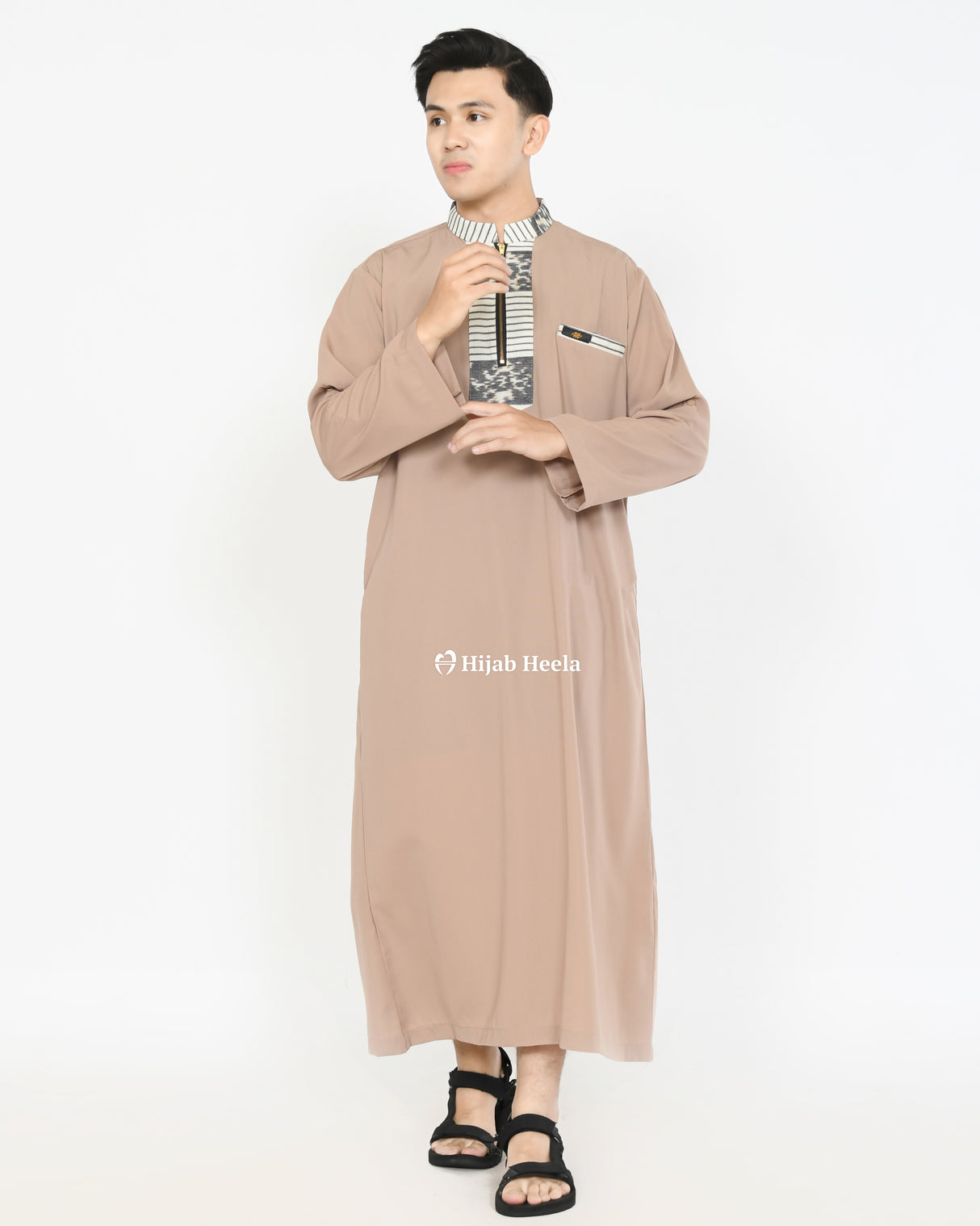 Qomees Heren  | Seraya