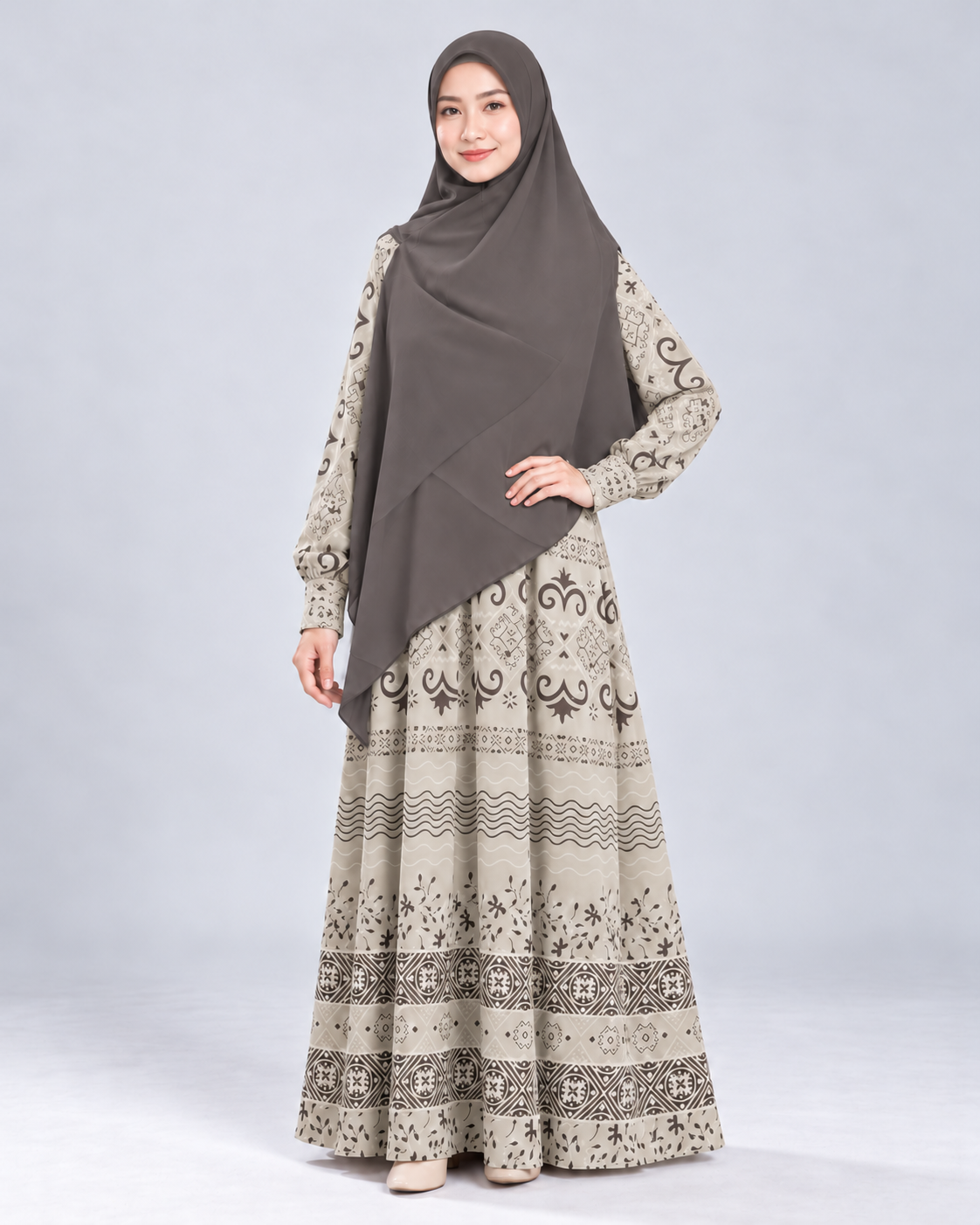 Khimar Ayesha Zipper Square Wallent, maat L op model met Abaya Maleka Light Green