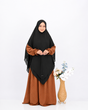 Khimar Dames – Raana van Hijab Heela, productfoto 7. De afgebeelde abaya is niet inbegrepen.