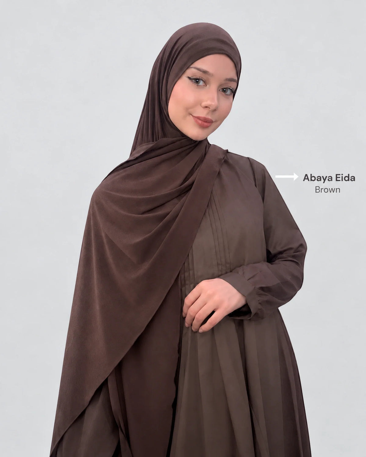 Pasmina Jersey Alika - dark brown model depan