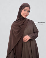 Pasmina Jersey Alika - dark brown model depan