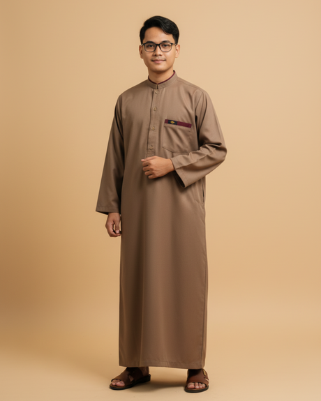 Qomees Al Fatih Brown