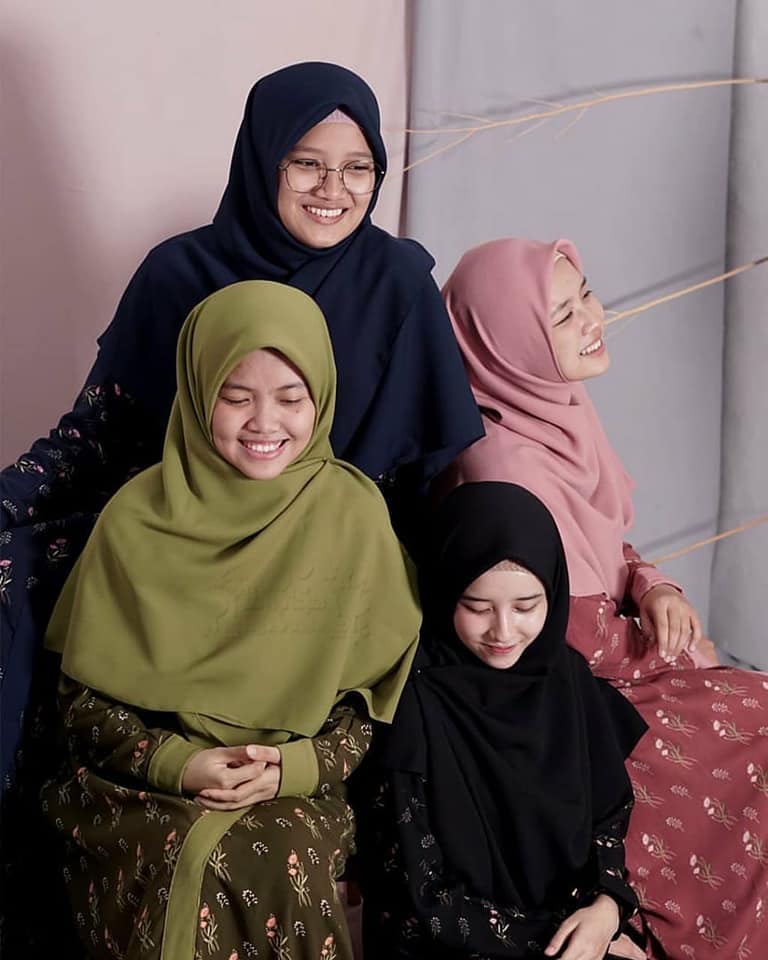 Hijab Square | Square