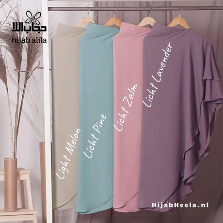 Khimar Dames – Fitri zacht kapje van Hijab Alila, productfoto 2. De afgebeelde abaya is niet inbegrepen.